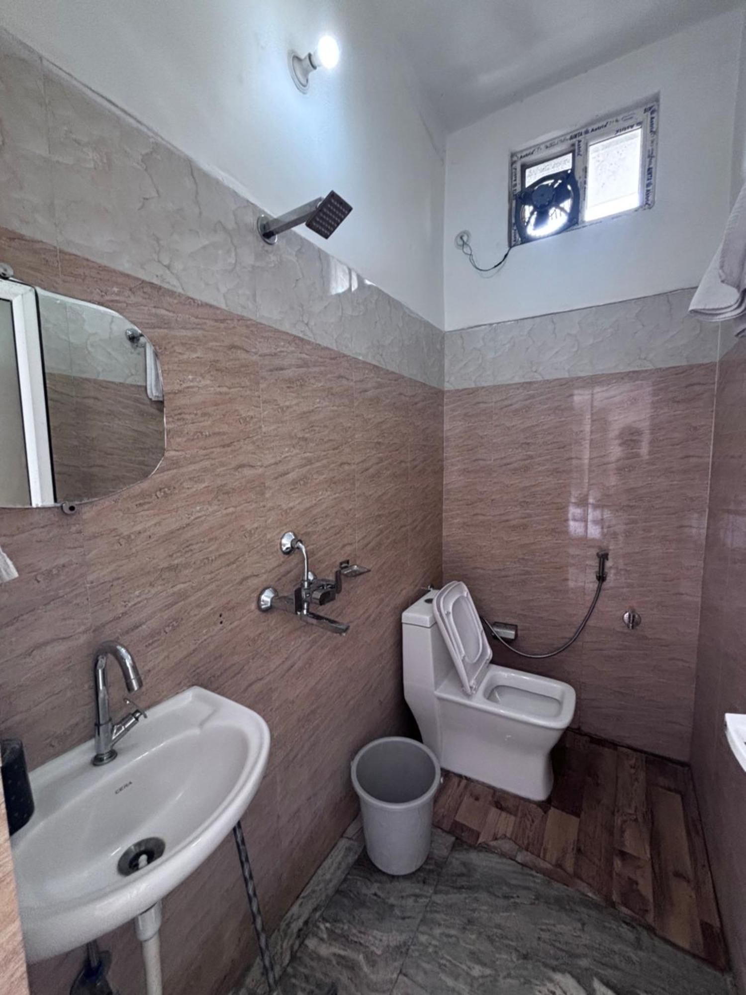 Flow House Rishīkesh Εξωτερικό φωτογραφία